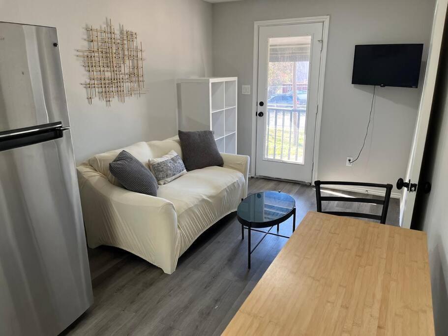 Quaint 1 Bd Close To Downtown Houston Exterior photo